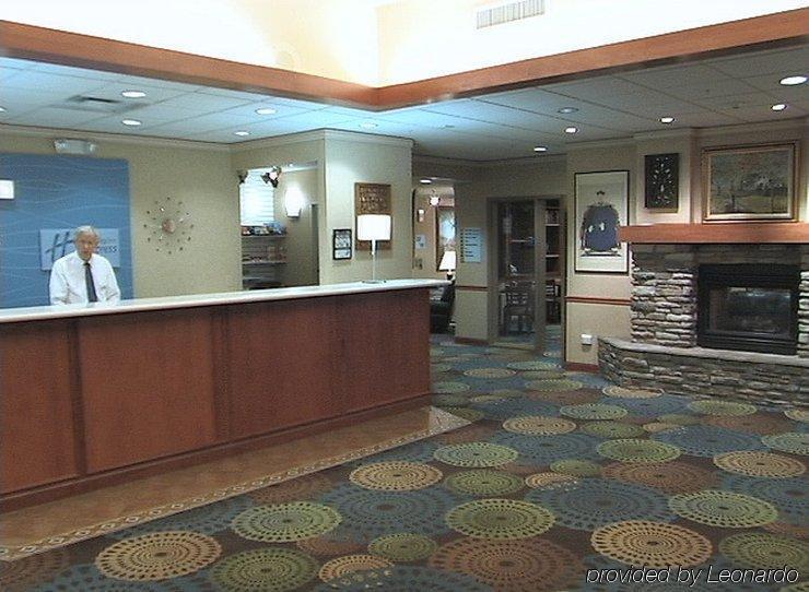 ホリデイ イン エクスプレス&スイーツ セント クロワ バレー Saint Croix Falls エクステリア 写真